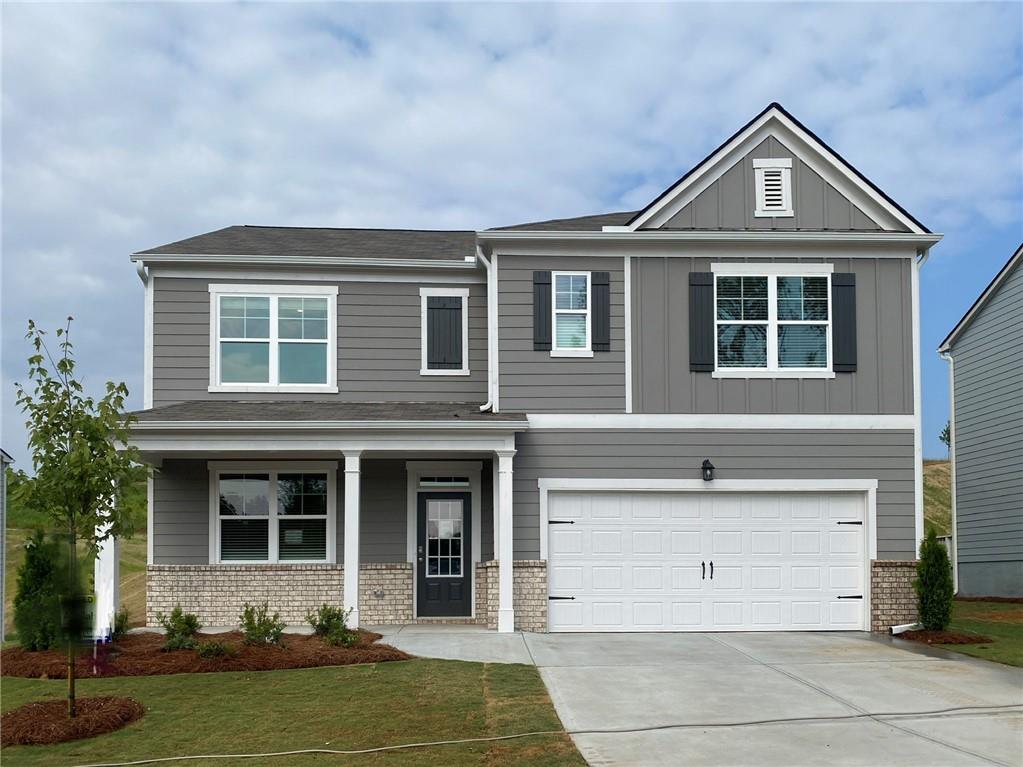 Beautiful 5 bedroom, 3 full bath single home in a new subdivision. Very open and spacious floor plan. Loft upstairs. Property comes with appliances including LG refrigerator, Whirlpool washer and dryer. Very private backyard with one side fenced. Blinds, ceiling fans, garage door provided, 1 mile from I-85 exit 126. Publix shopping center, Lowes and restaurants, etc. right next to S/D.