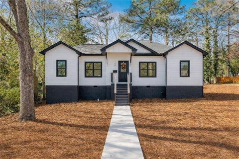 Homes For Sale - 1461 Westridge Road<br/> Atlanta, GA 30311