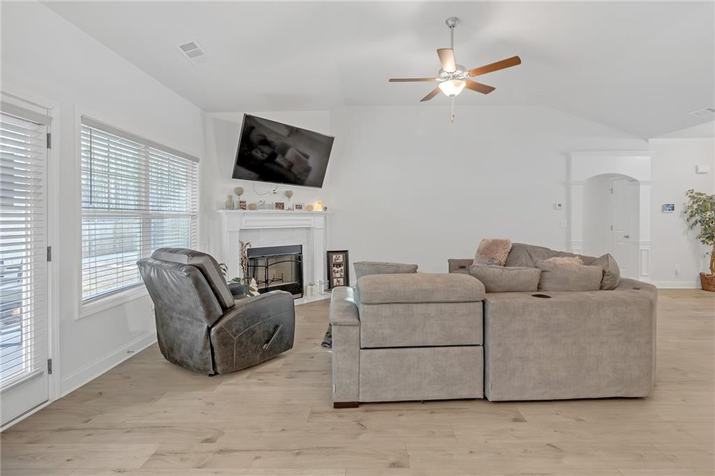 180 Eryn Terrace, Covington, Georgia image 7
