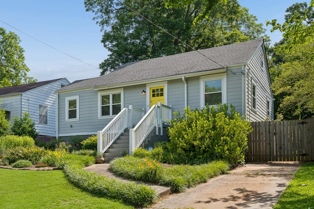 728 Blake Avenue SE