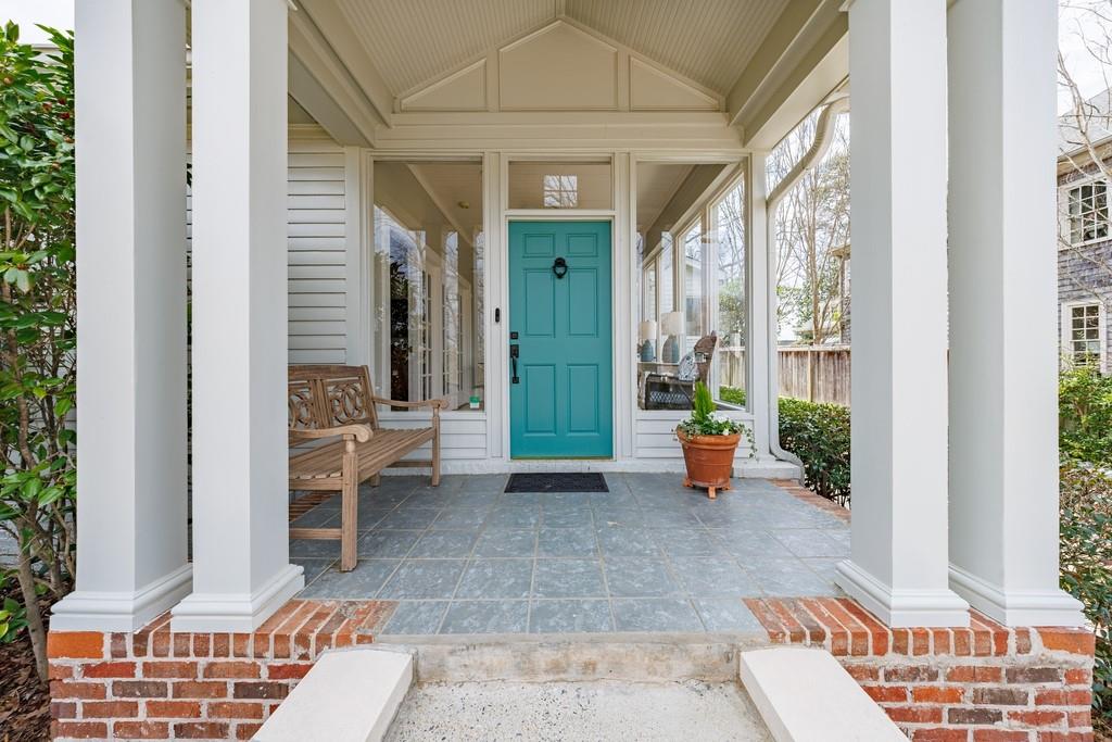 241 Lakeview Avenue NE