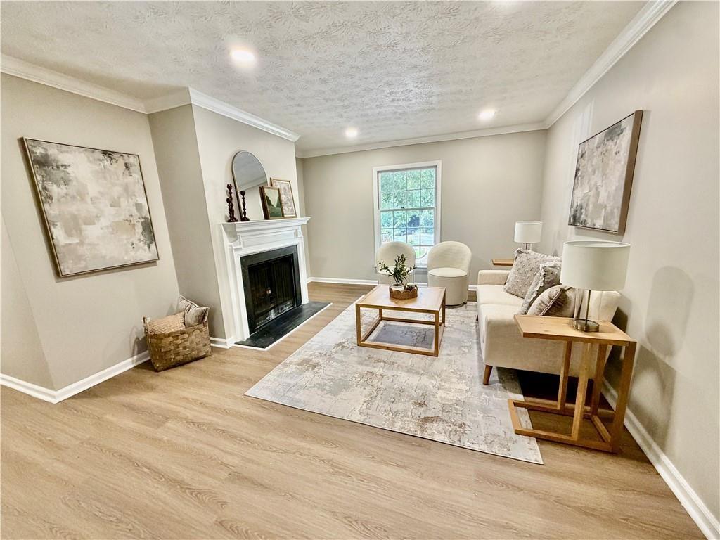 6700 Roswell Road 11D