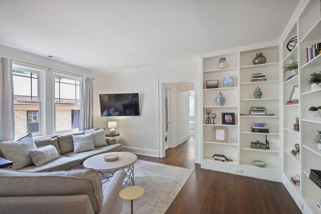1115 Briarcliff Place NE 8