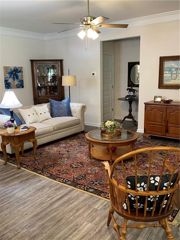 100 Royal Oak Drive NE