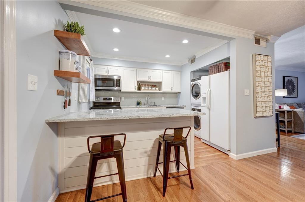 6700 Roswell Road 4B