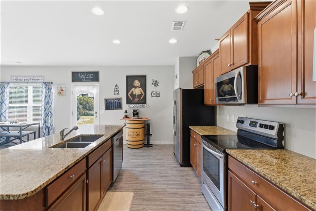 10 Willowrun Drive SW