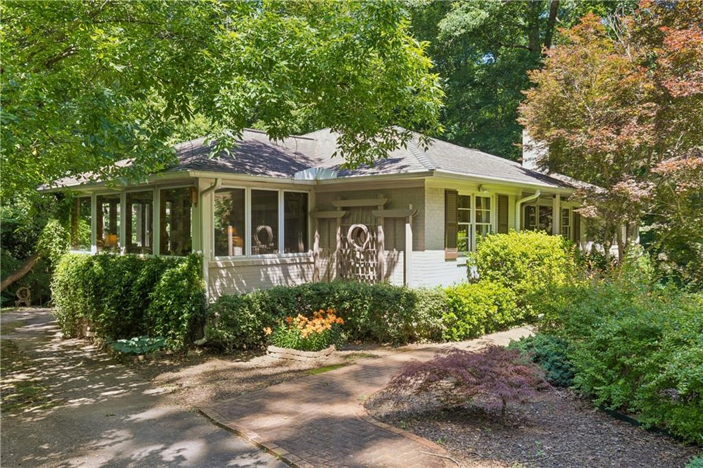 4590 Dudley Lane