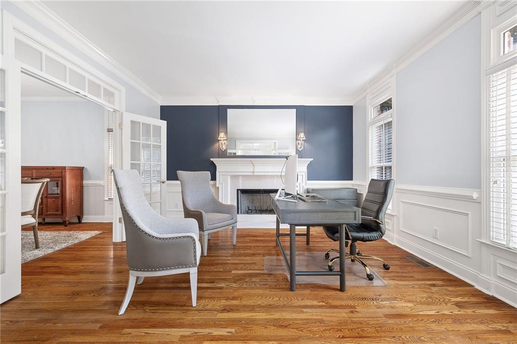 1121 Vinings Grove Way SE