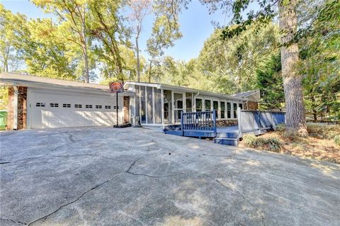 A home in Lilburn