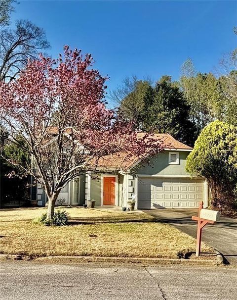 Homes For Sale - 5970 King Way Walk<br/> Lithonia, GA 30058