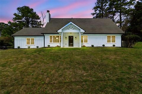 Photo of 2520 Shiloh Court, Kennesaw, GA 30152 (MLS # 7730972)