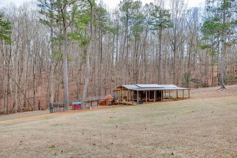 A home in Flowery Branch