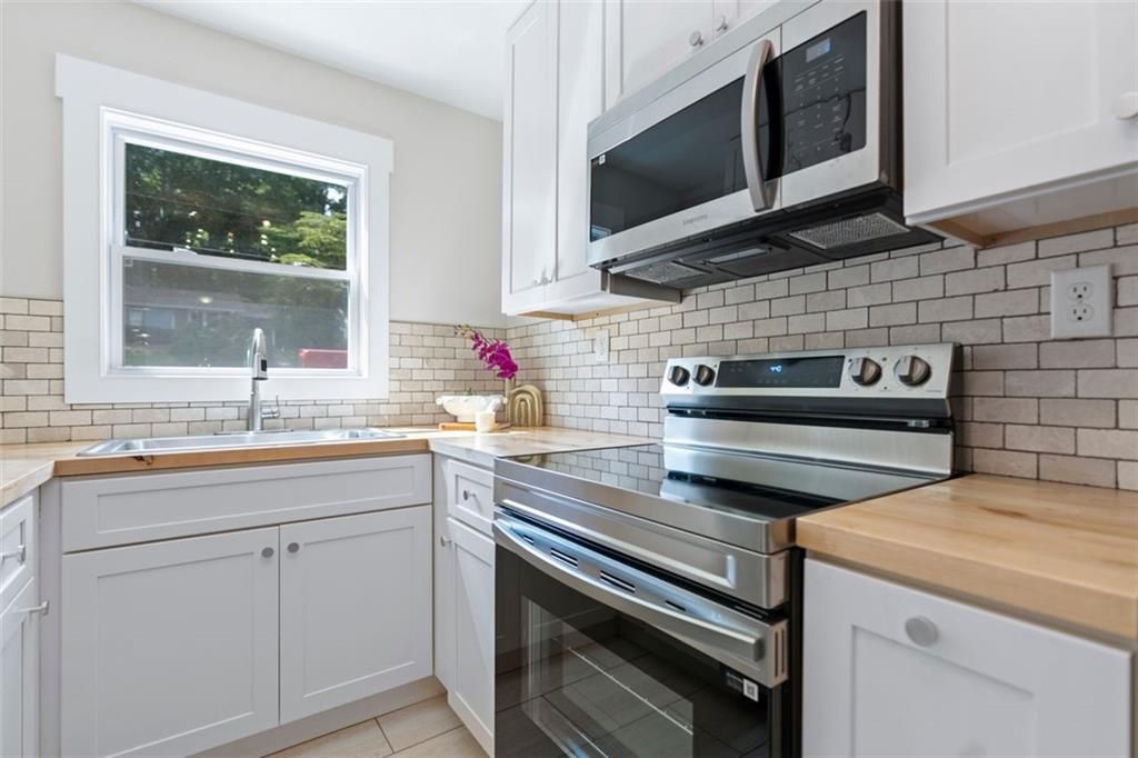 Photo of 2483 Hunting Valley Drive, Decatur, GA 30033 (MLS # 7704504)