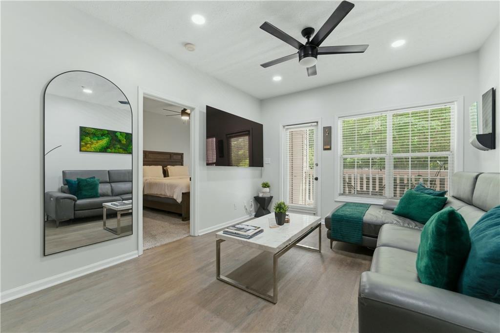 1250 Parkwood Circle SE 1214