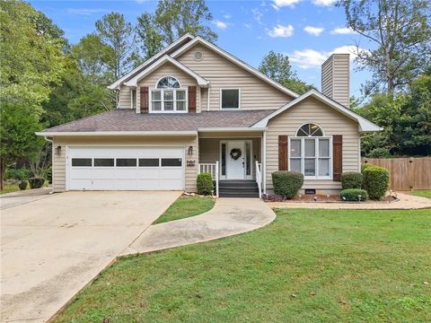 Homes For Sale - 4785 Hiawatha Drive<br/> Gainesville, GA 30506