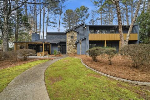 Photo of 4256 Loch Highland Parkway NE, Roswell, GA 30075 (MLS # 7717291)