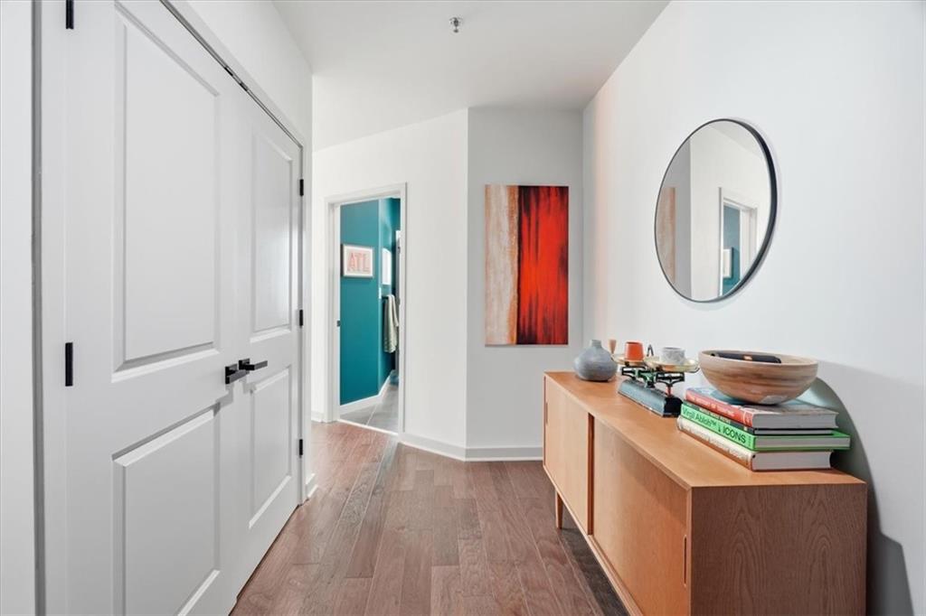 923 Peachtree Street NE 1328