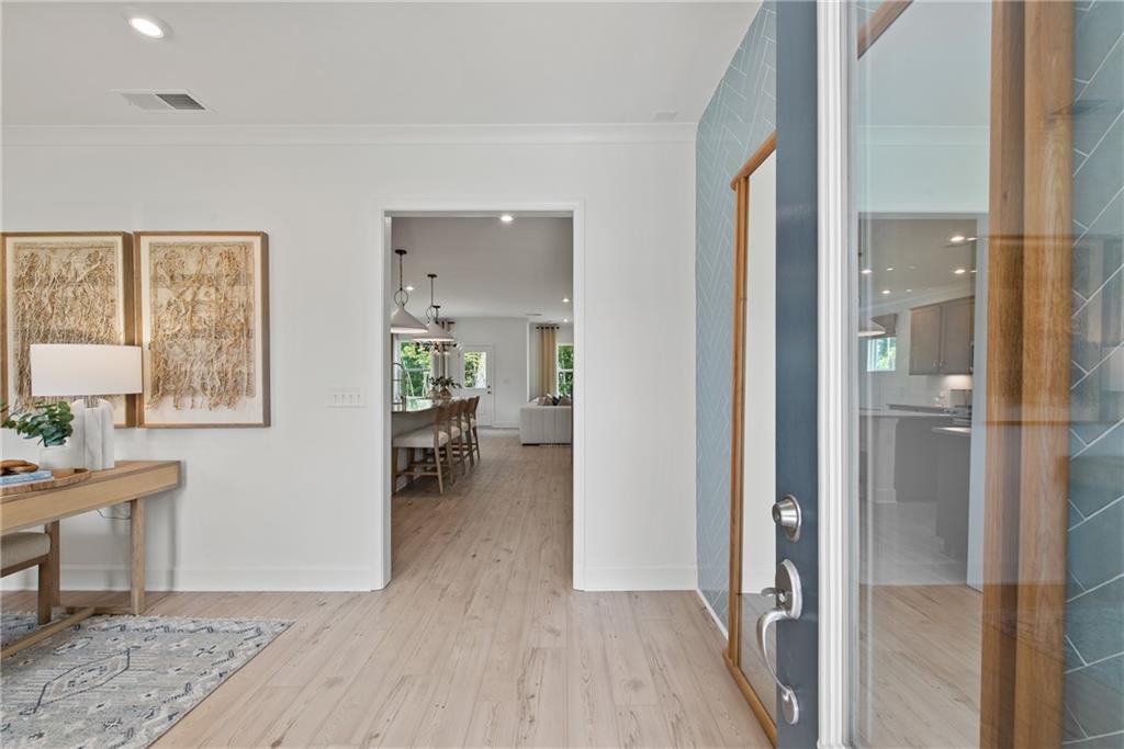 728 Mirror Lake Parkway Parkway