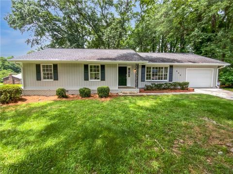 Photo of 540 Stockwood Drive, Woodstock, GA 30188 (MLS # 7598953)