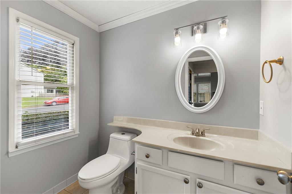 11125 Pinehigh Drive