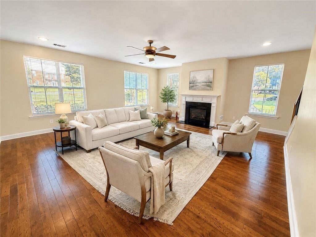 6035 Brookside Oak Circle