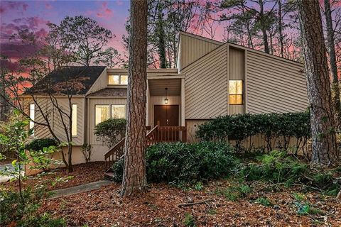 10780 Shagbark Trail Roswell GA 30075