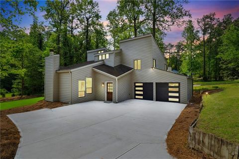 2934 Wendover Street Marietta GA 30062