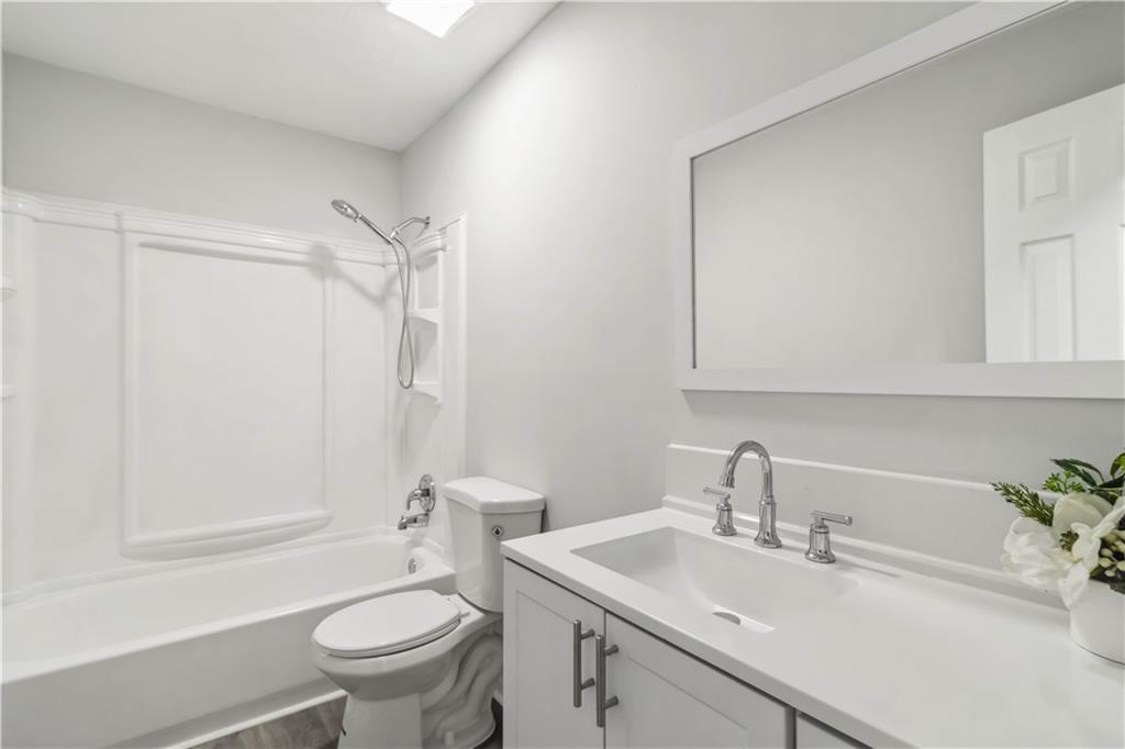 1354 Litchfield Court, Snellville, Georgia image 32