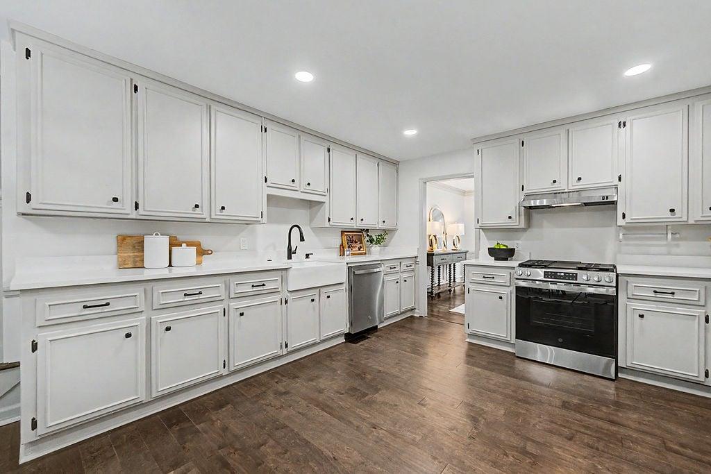 228 Nacoochee Drive
