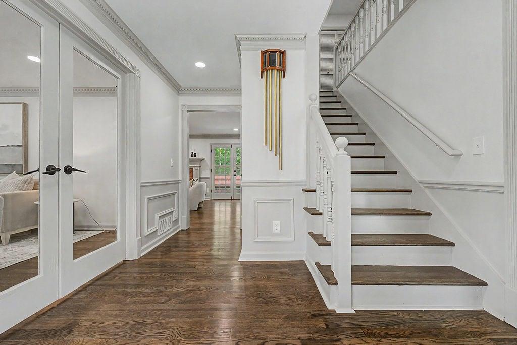 228 Nacoochee Drive