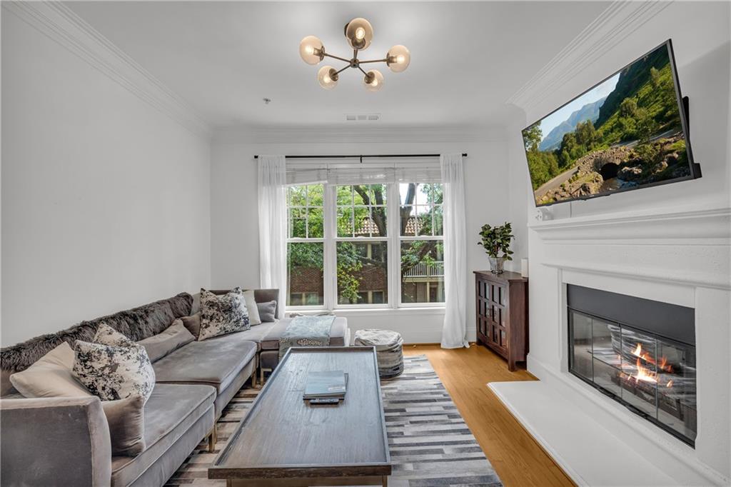 825 Highland Lane NE 1207