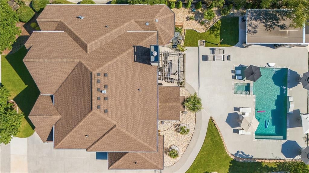 2711 Trailing Ivy Way