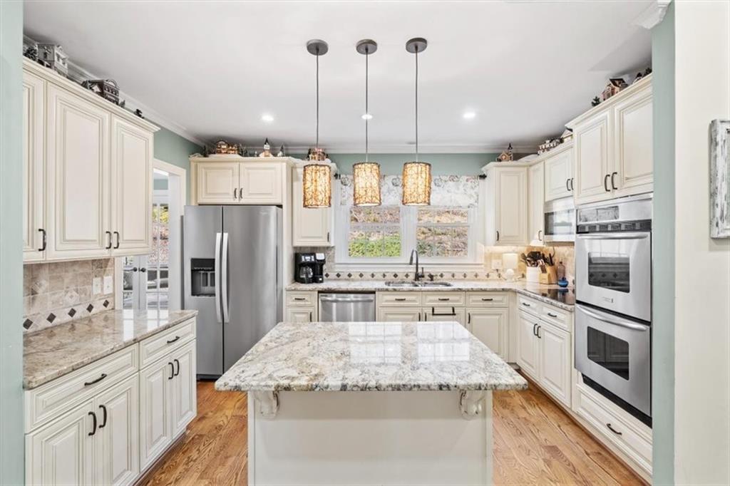 20 Pine Valley Road SW