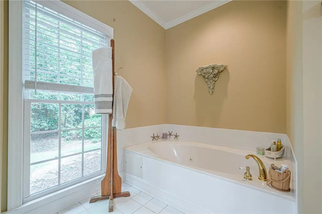 Cumming, Georgia 30040, United States, 4 Bedrooms Bedrooms, ,3 BathroomsBathrooms,Residential,Active,84083