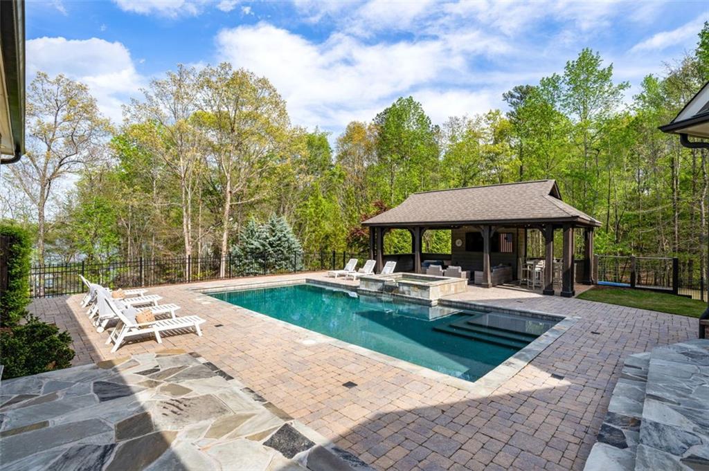7305 Breeze Bay Road, Cumming, Georgia image 33