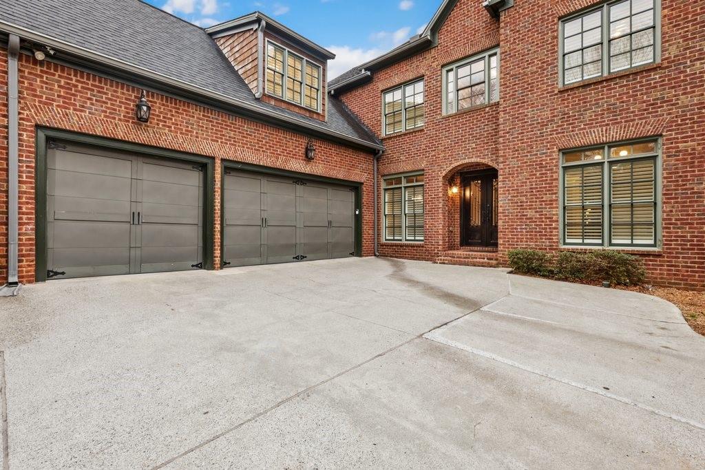 29 Cliftwood Drive, Sandy Springs, Georgia image 3