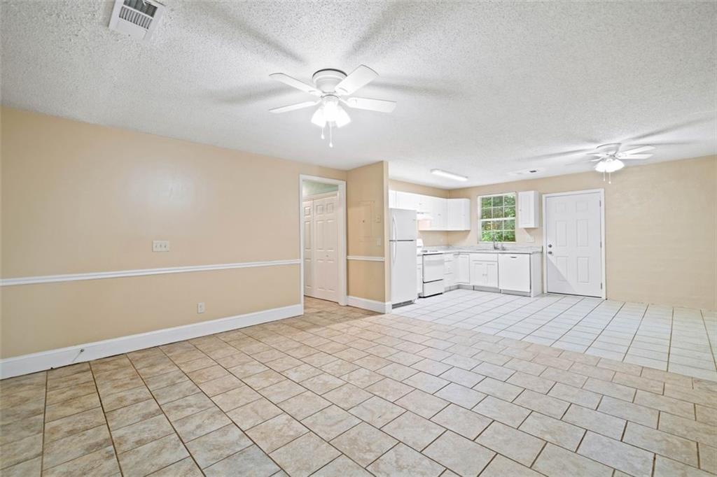 1628 ROCKMART Road