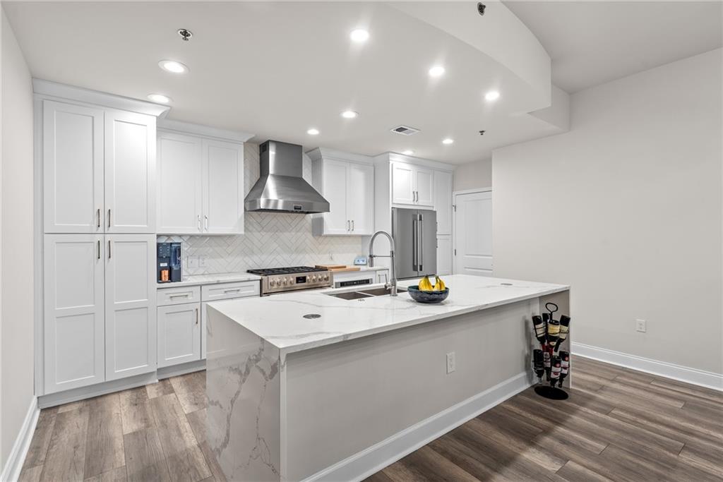 270 17th Street NW 3806