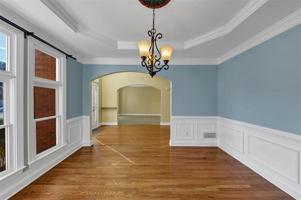 10890 Regal Forest Drive, Suwanee, Georgia image 3