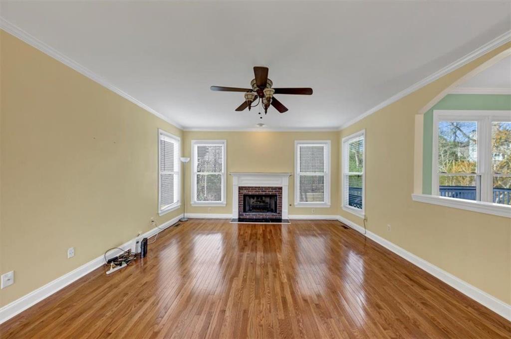 10890 Regal Forest Drive, Suwanee, Georgia image 4
