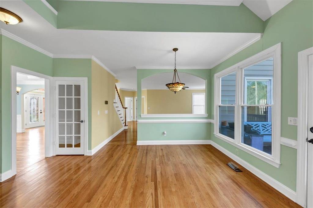 10890 Regal Forest Drive, Suwanee, Georgia image 29