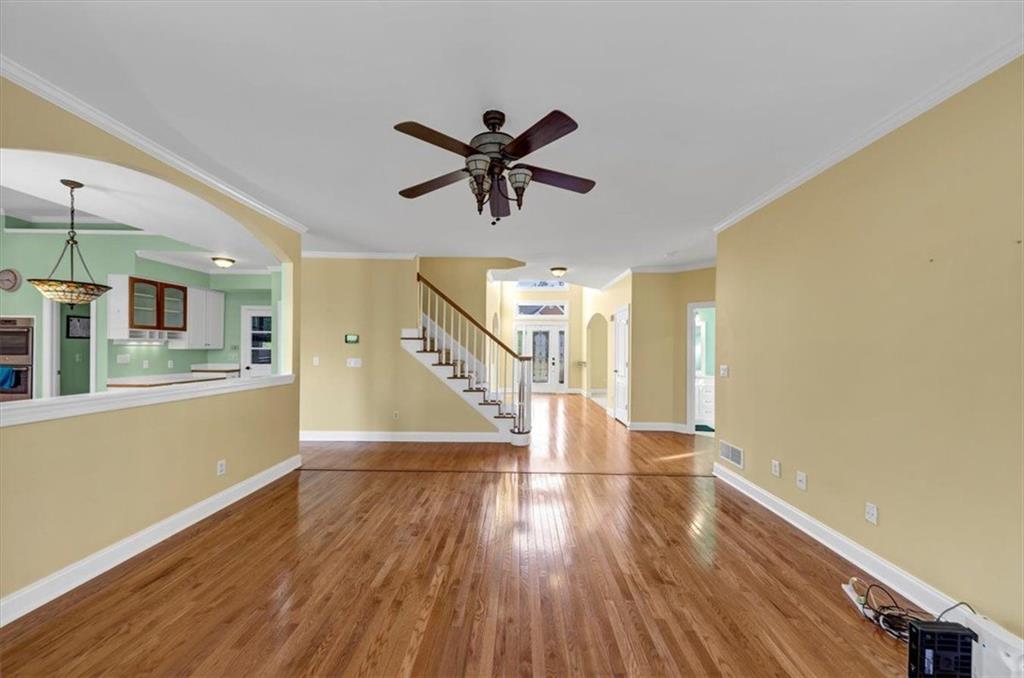 10890 Regal Forest Drive, Suwanee, Georgia image 6