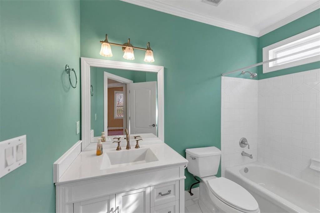 10890 Regal Forest Drive, Suwanee, Georgia image 40