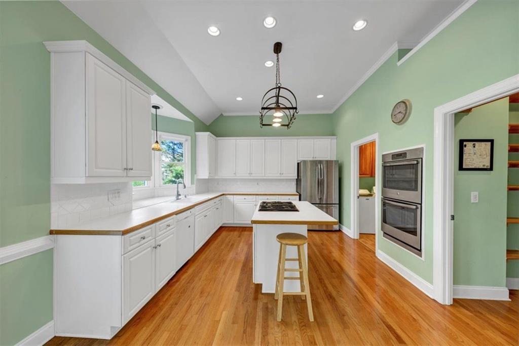 10890 Regal Forest Drive, Suwanee, Georgia image 31