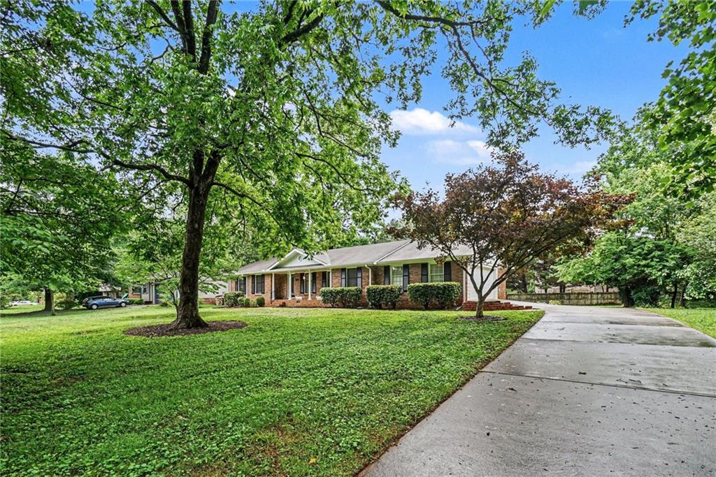 2925 Bob Bettis Road