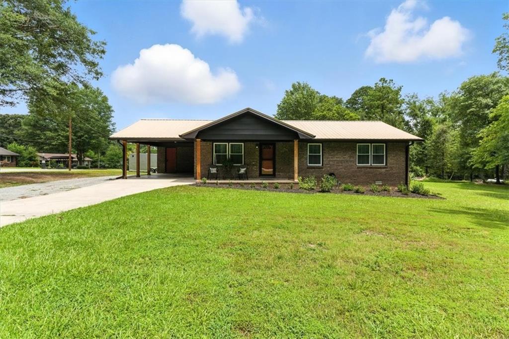 32 Tomahawk Drive SW