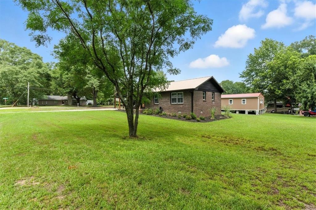 32 Tomahawk Drive SW