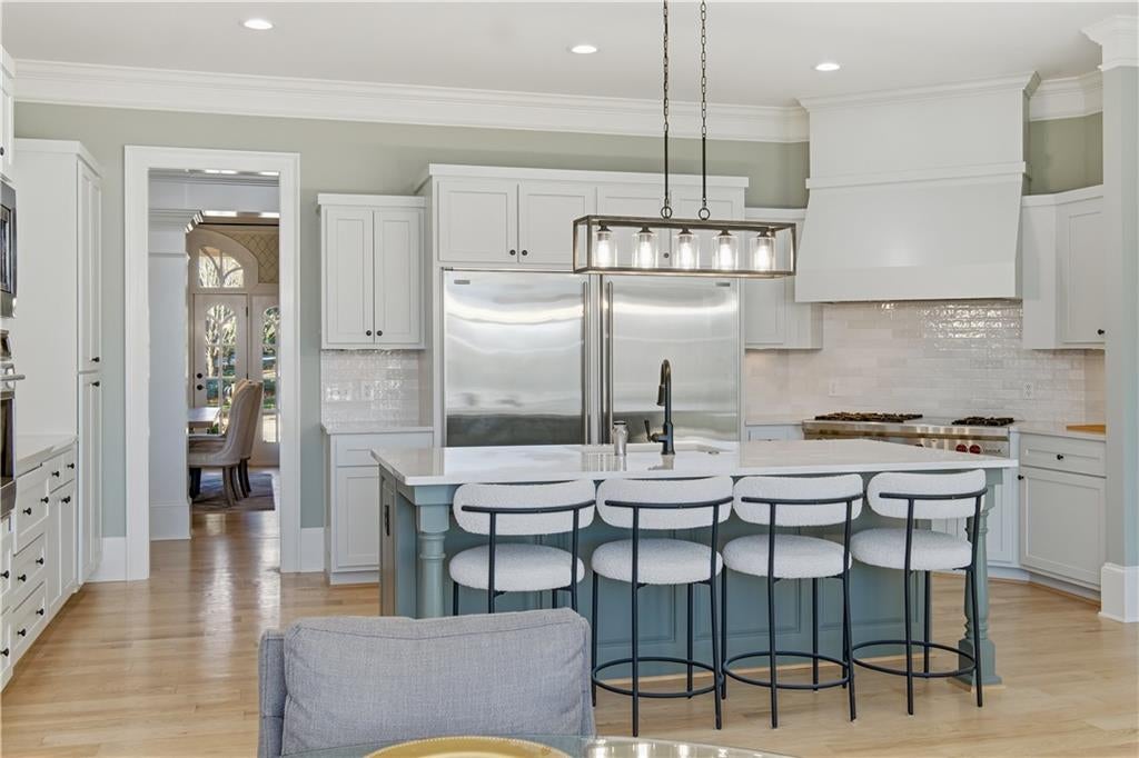 6225 Random Winds Bluff