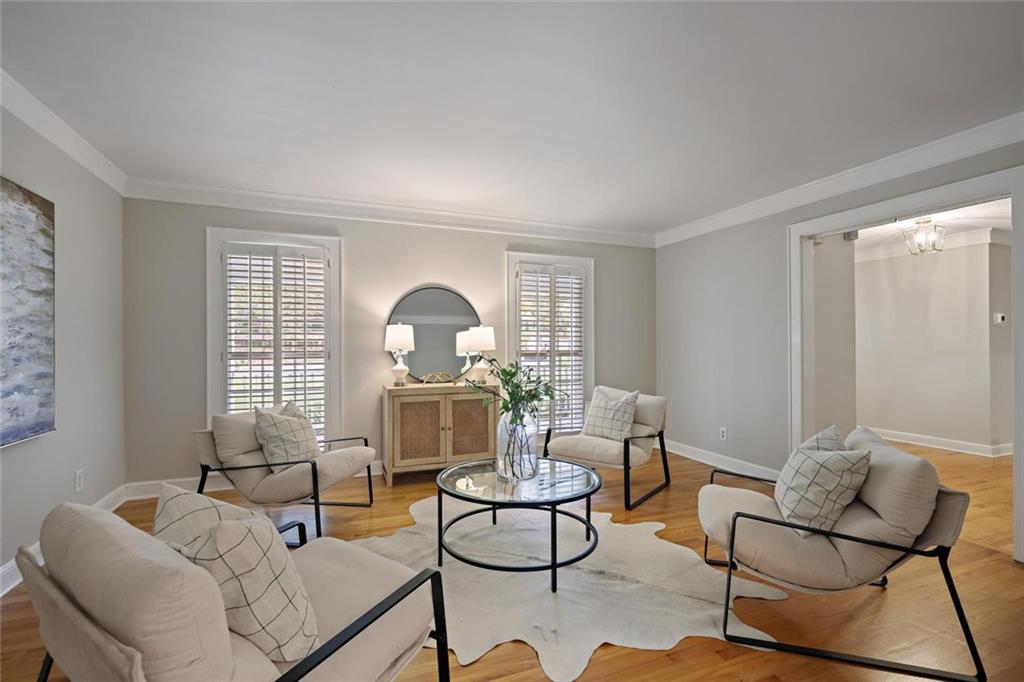 HIDDEN BRANCHES - Residential