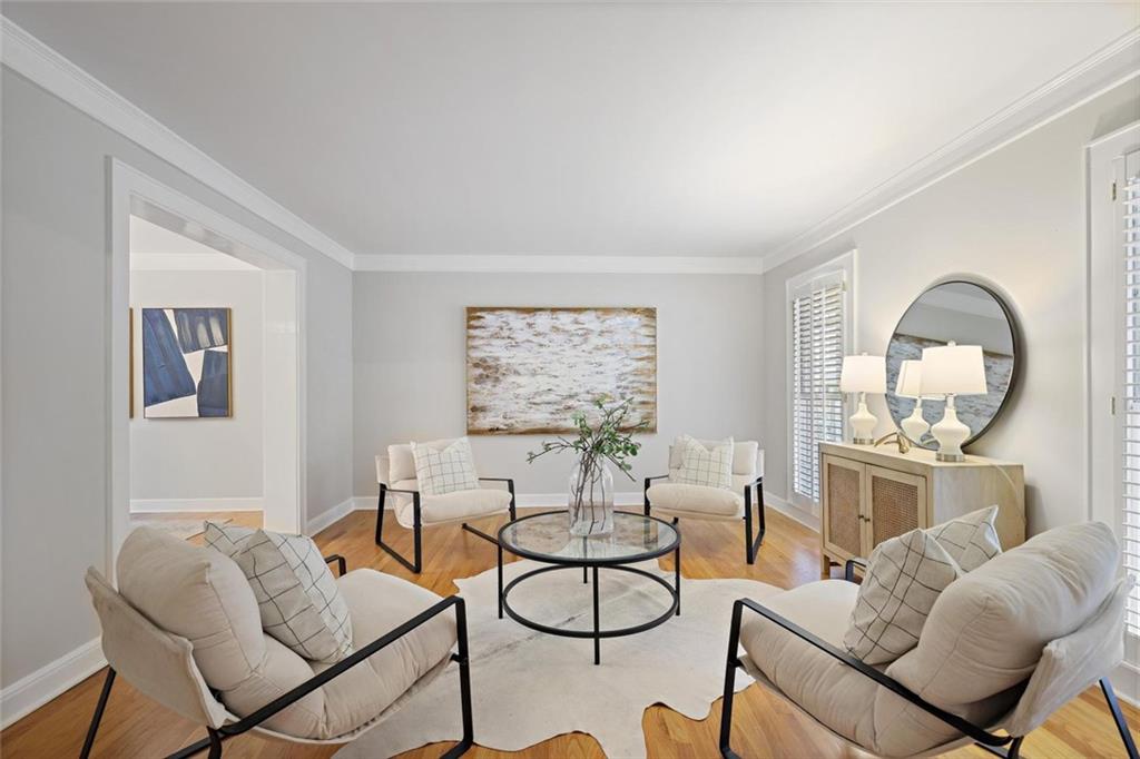 HIDDEN BRANCHES - Residential